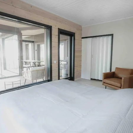 Iisland Aava Villa *
